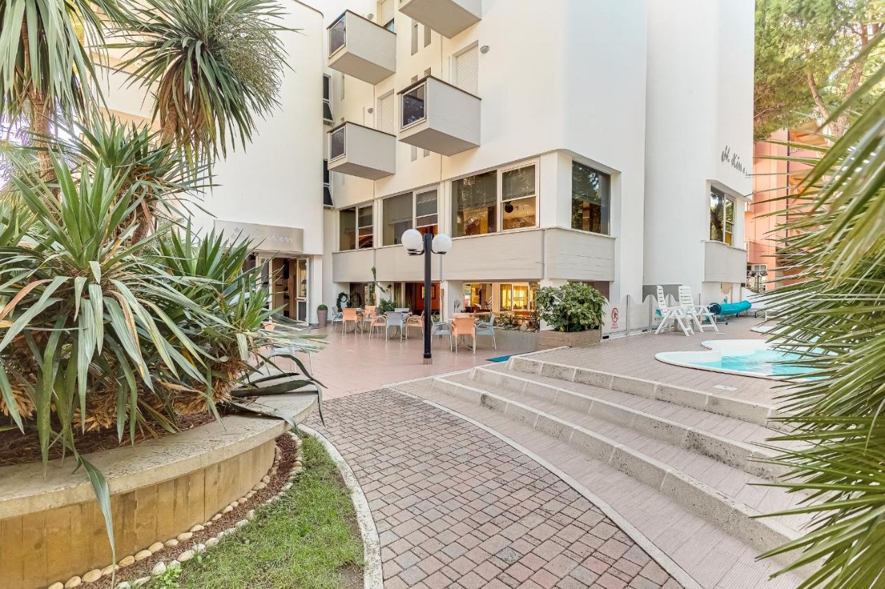 Hotel Kiss Cesenatico Luaran gambar