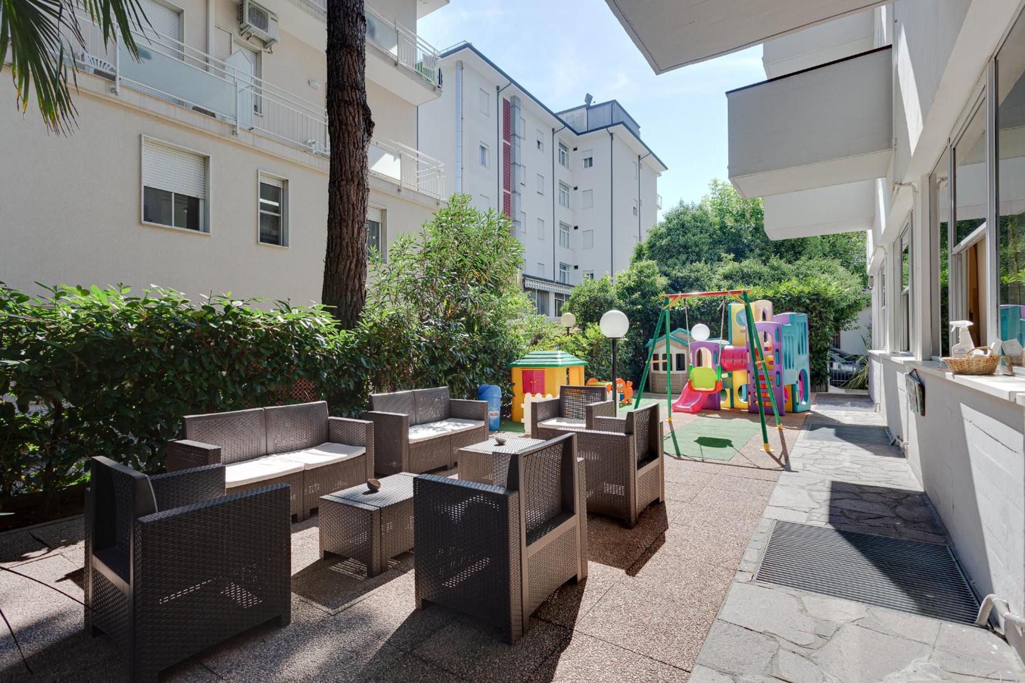 Hotel Kiss Cesenatico Luaran gambar